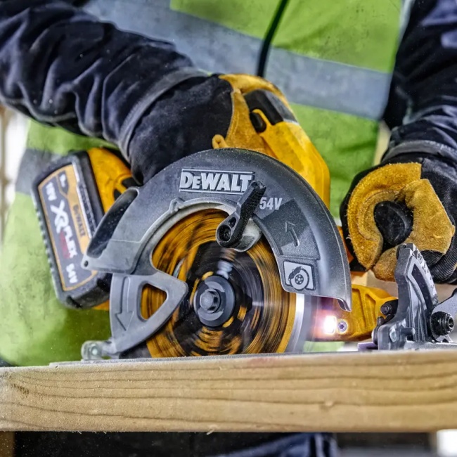 DeWALT DCS578NT aku kotoučová pila 190 mm FLEXVOLT 54V bez aku