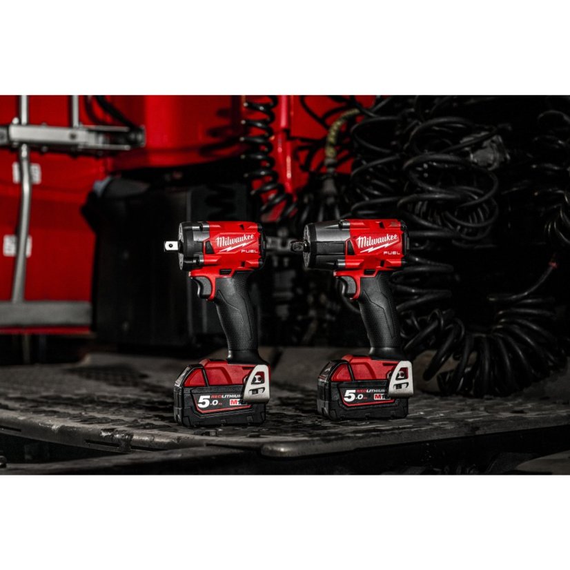 Milwaukee M18 FIW2P12-502X aku kompaktní rázový utahovák 1/2" s aretačním čepem 2x5Ah 4933478447