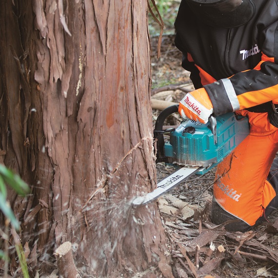 Makita UC016GZ aku řetězová pila 400 mm Li-ion XGT 40V,bez aku Z