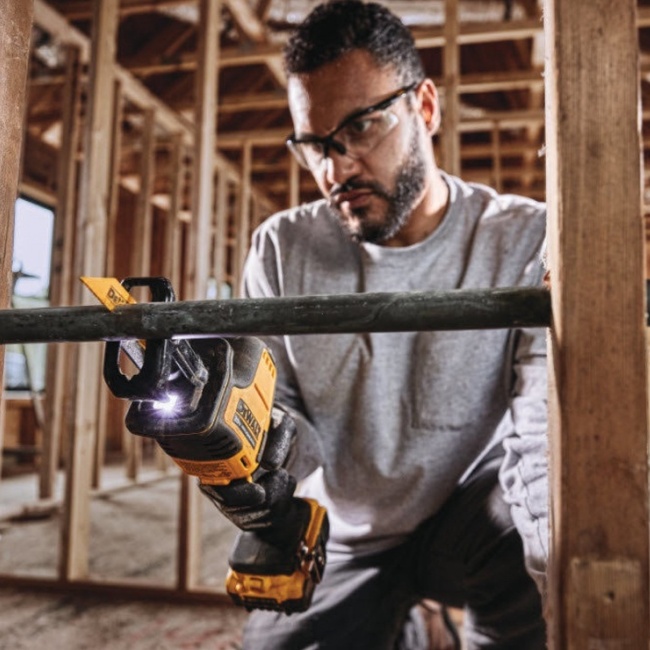 Dewalt DCS369NT aku pila ocaska 18 V XR bez aku