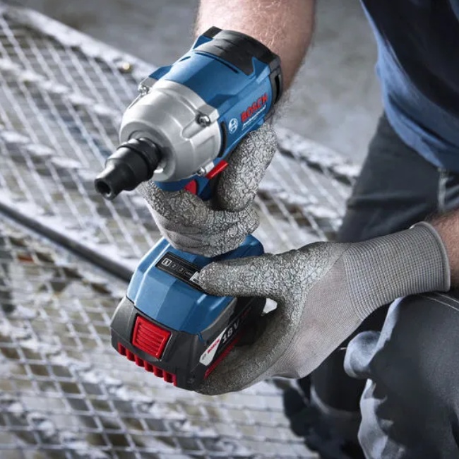 Bosch GDS 18V-350 aku rázový utahovák 1/2" 350 Nm 18V bez aku 06019M5020