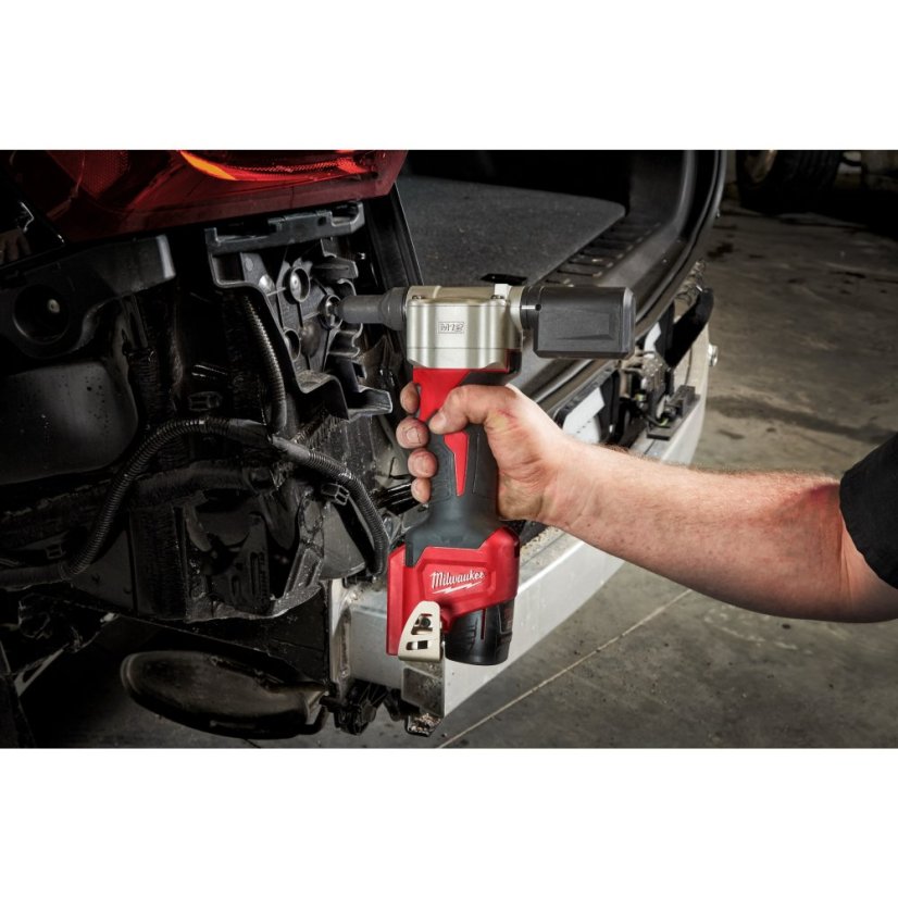 Milwaukee M12™ BPRT-201X kompaktní nýtovačka 4933464405