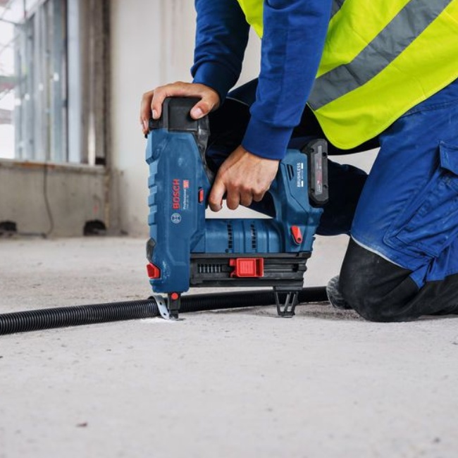 Bosch GNB 18V-40 aku hřebíkovačka do betonu 18V bez aku 06019L7004