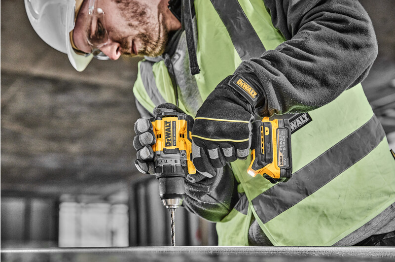 DeWALT DCD800NT-XJ 18 V XR vrtačka, kroutící moment 90/34 Nm, otáčky  0 -650-2000 ot./min, bez baterie a nabíječky