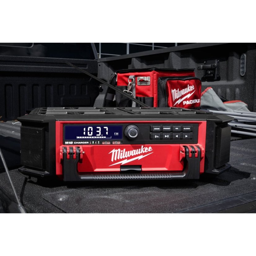 Milwaukee M18™ PRCDAB+-0 PACKOUT™ rádio nabíječka 4933472112