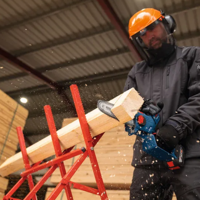 Bosch GKE 18V-20 aku řetězová pila 20cm 18V bez aku 06008D7100
