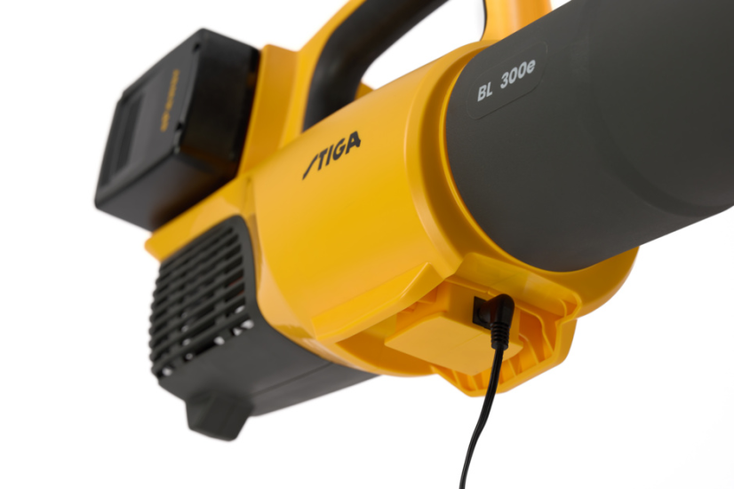 Stiga 273504501/ST1 BL 300E Kit aku foukač  2x20V
