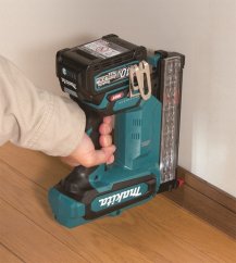 Makita FN001GZ aku hřebíkovačka Li-ion XGT 40V, bez aku Z