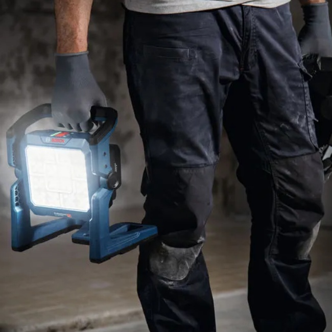 Bosch GLI18V-5000 aku pracovní světlo 18V bez aku 06019P5100