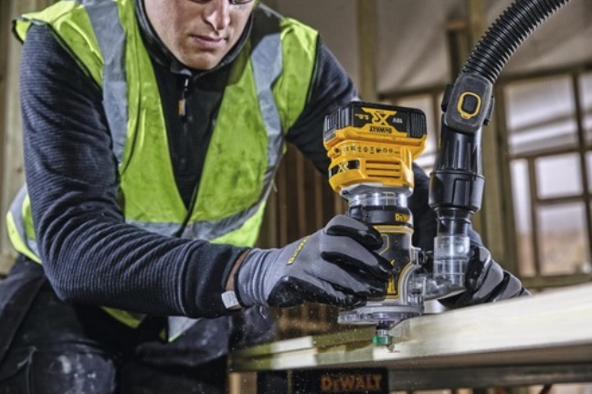 Dewalt DCW604NT aku frézka kombinovaná 18V XR bez aku