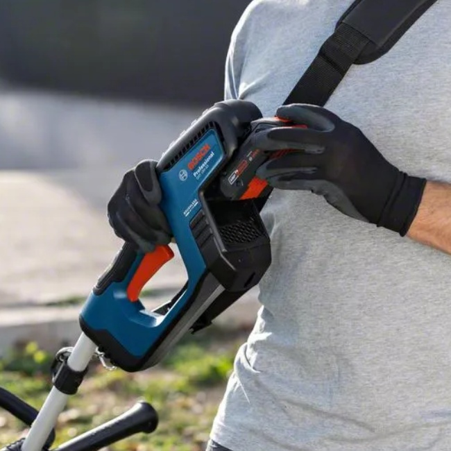 Bosch 06008D0000 GRT 18V-33 aku vyžínač 18V bez aku