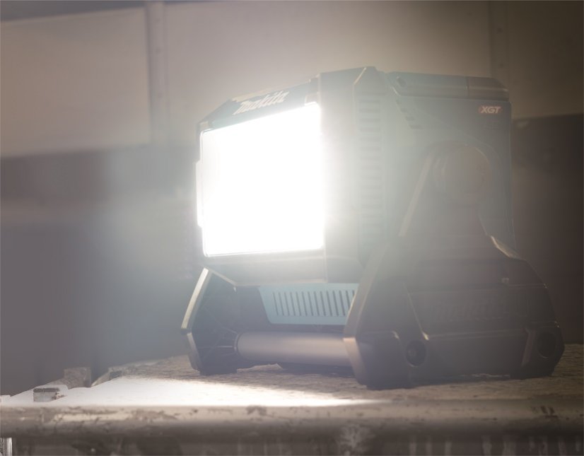 Makita ML009GX Aku LED svítilna Li-ion LXT/XGT 40V   Z