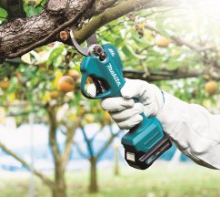 Makita UP100DSMJ aku nůžky na vinnou révu Li-ion CXT 12V 2x4Ah
