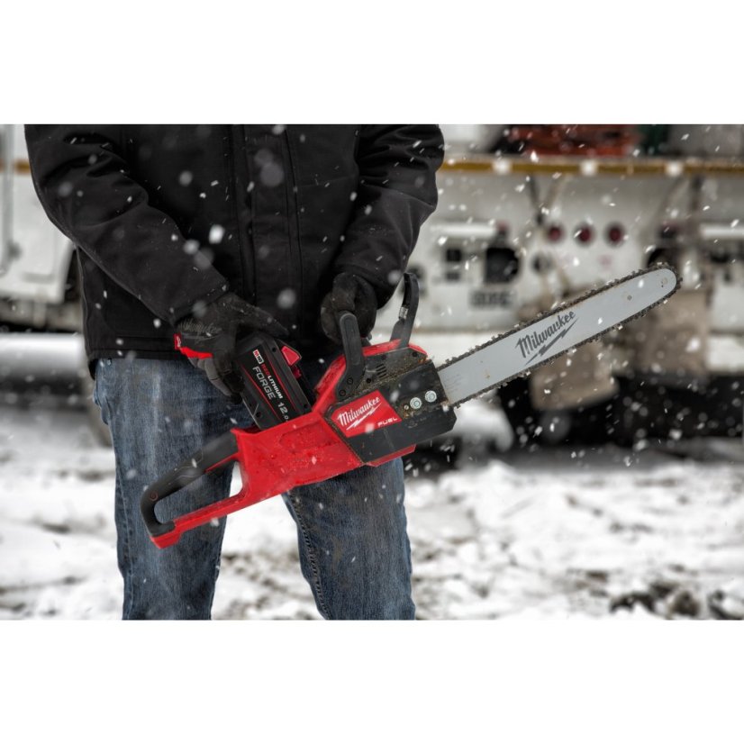Milwaukee M18FCHS35-122 aku řetězová pila 35cm 2x12Ah 4933499223