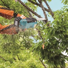 Makita DUC258Z aku řetězová pila 250 mm Li-ion LXT 18V bez aku Z
