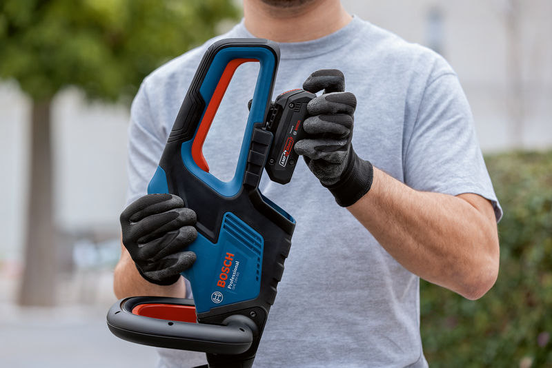Bosch GHE 18V-50 aku nůžky na živé ploty 18 V bez aku 06008C9500