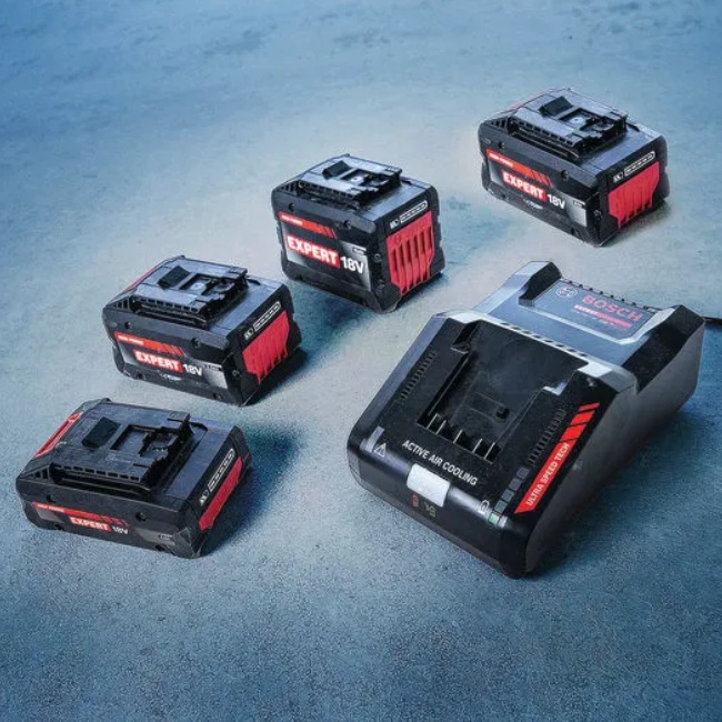 BOSCH EXPERT EXAL18V-160 nabíječka 1600A03D3A