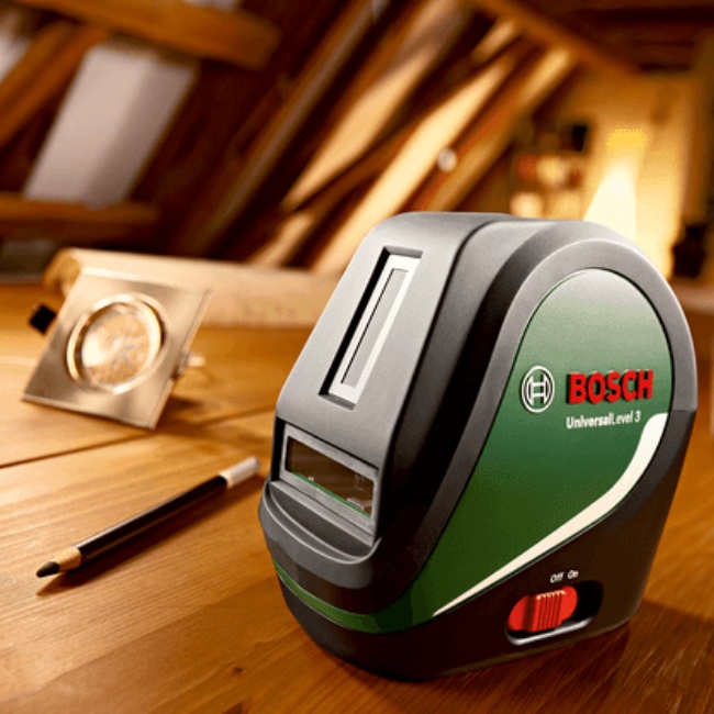 Bosch UniversalLevel 3 křížový laser + stativ TT150 0603663905