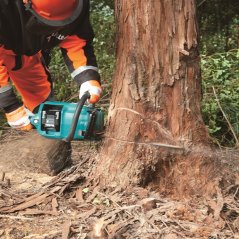 Makita UC016GZ aku řetězová pila 400 mm Li-ion XGT 40V,bez aku Z