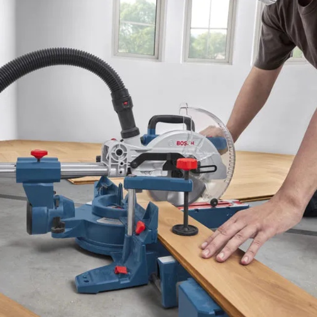 Bosch GCM 305-216S kapovací a pokosová pila 0601B61000
