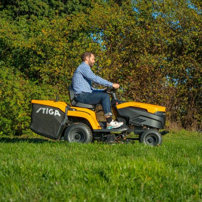 Stiga Estate 384e ePower PRO bateriový zahradní traktor bez aku