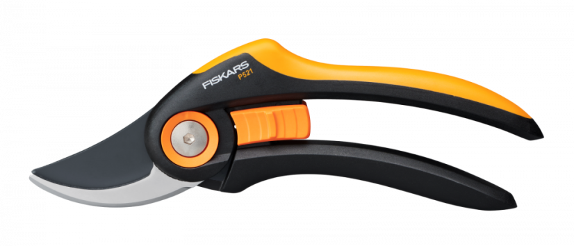 Fiskars 1057167 nůžky zahradní Plus™ dvoučepelové P521