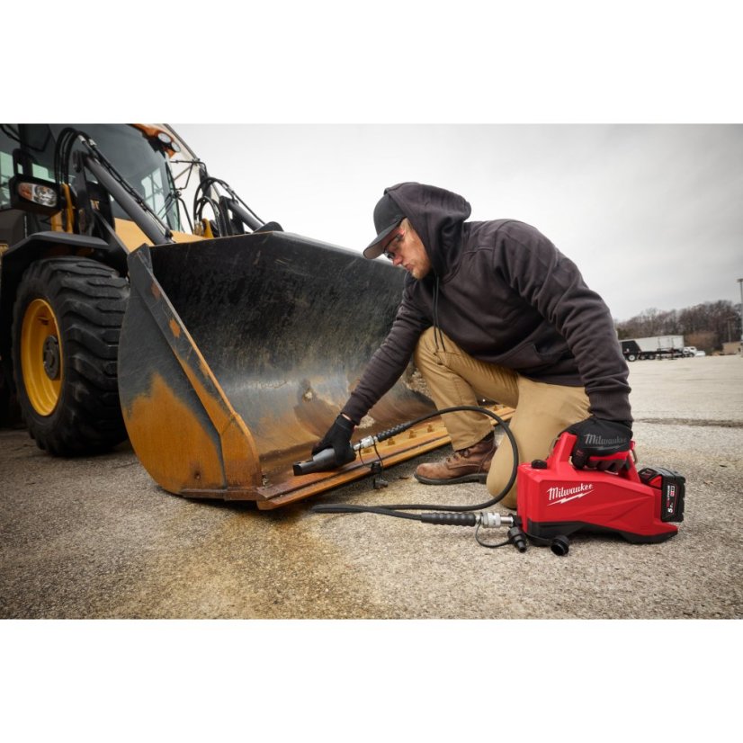 Milwaukee M18 HMP700-501 hydraulické mini čerpadlo 700 bar 1x5Ah 4933493921
