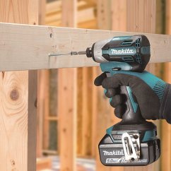 Makita DTD158WVE aku rázový šroubovák 1/4" Li-ion LXTB 18V 2x2Ah