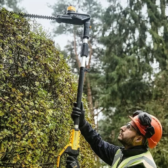 Dewalt DCMPH566N aku plotostřih s dlouhou rukojetí 18V bez aku