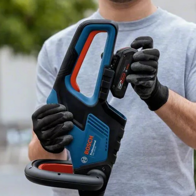 Bosch 06008C9000 GHE 18V-60 aku plotostřih 600mm 18V bez aku