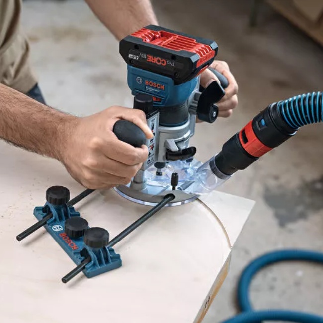 Bosch GKF 18V-8 aku fréza ohraňovací 18V 0.601.6C2.000