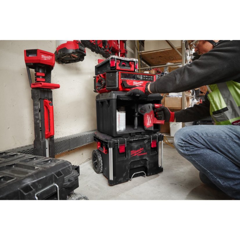 Milwaukee skříň-box na nářadí PACKOUT™ 4932480623