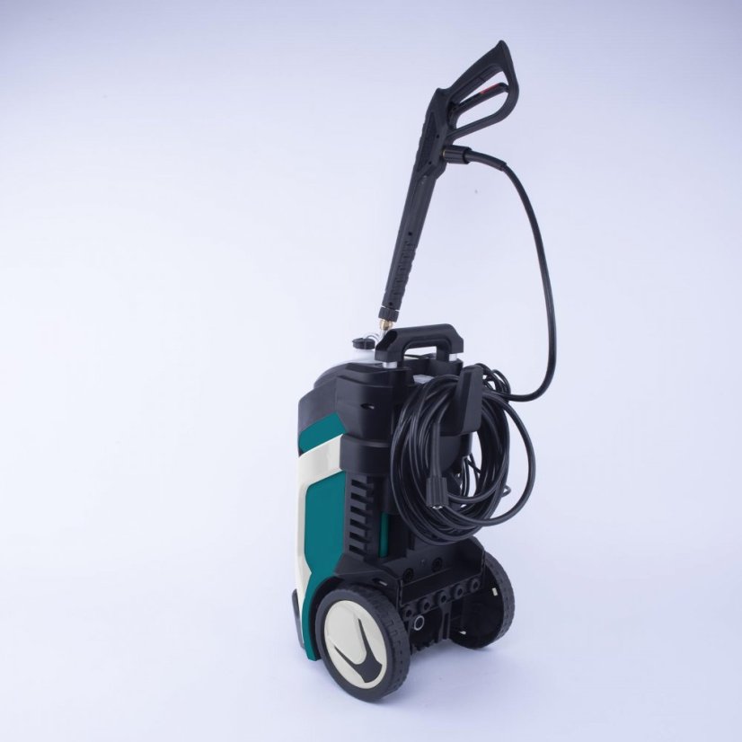 XTline XT121701 čistič vysokotlaký se šamponováním 1800W