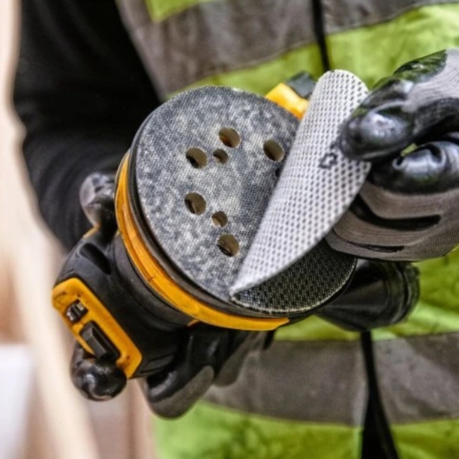 DeWalt DCW210NT aku excentrická bruska 125 mm 18 V XR bez aku