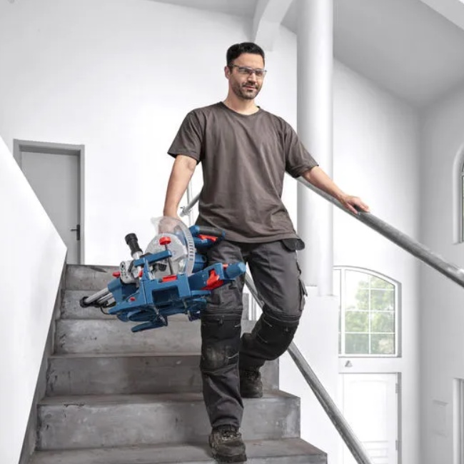 Bosch GCM 305-216S kapovací a pokosová pila 0601B61000