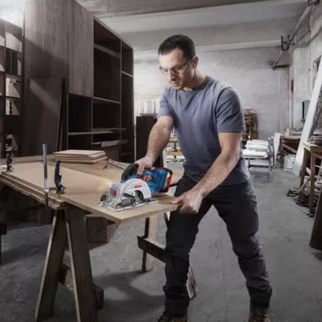 Bosch GKS 18V-51 aku okružní pila 18V bez aku 06019M3120