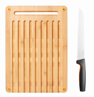 Fiskars 1057551 Functional Form bambusové prkénko pro krájení chleba a nůž na krájení chleba