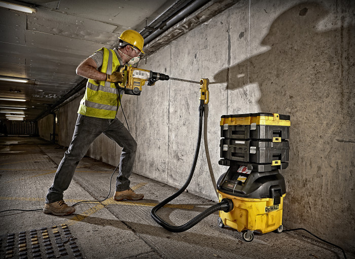 Dewalt DWV901LT vysavač 1400W s automatickým oklepem