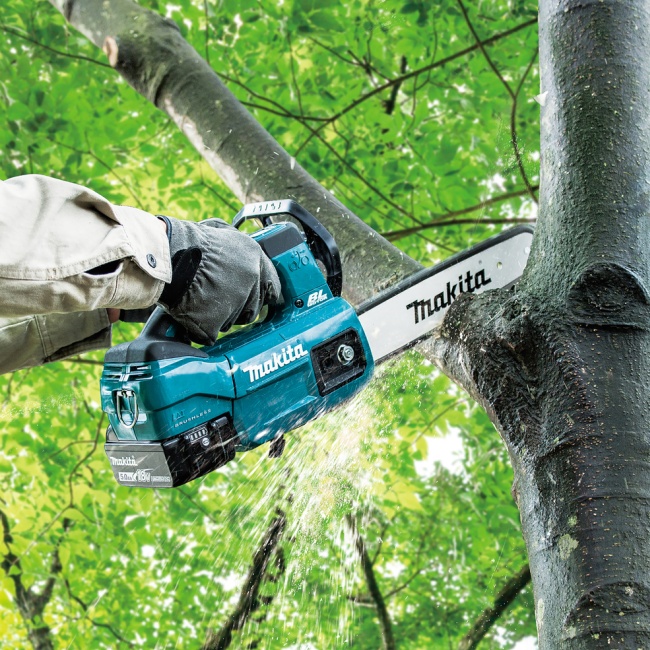 Makita DUC254Z aku řetězová pila Li-on 18V LXT bez aku Z