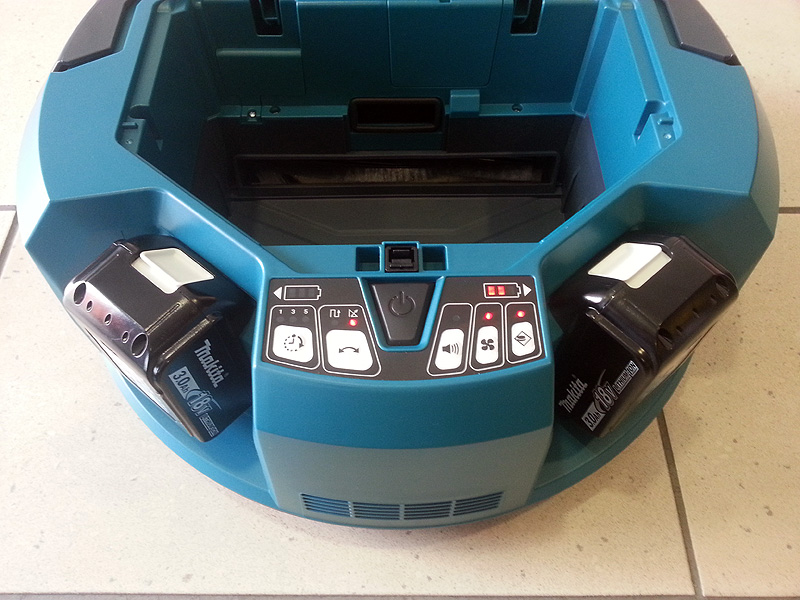 Makita DRC200Z aku robotický vysavač 2x 18V Li-ion bez aku
