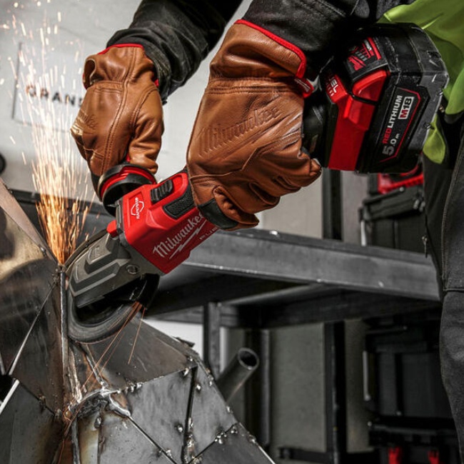 Milwaukee M18 FSAGF125XB-0X aku bruska úhlová 125mm FUEL s plochou hlavou, brzdou, plochý spínač bez aku 4933478438