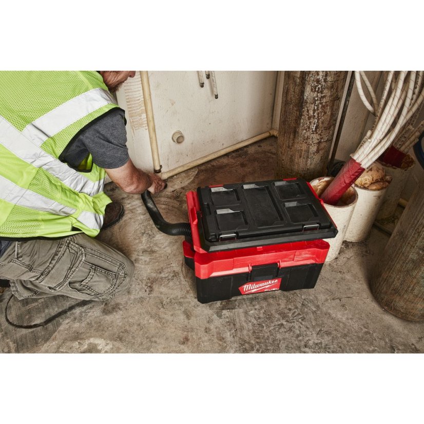 Milwaukee M18 FPOVCL-0 PACKOUT™ vysavač pro mokré/suché vysávání bez aku 4933478187