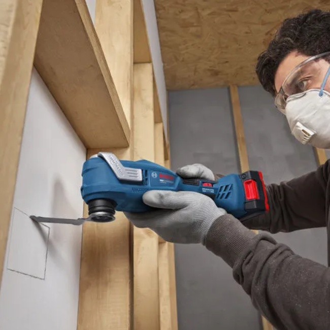 Bosch GOP 18V-30 aku multifunkční pila 18 V L-Boxx bez aku 06018G3001