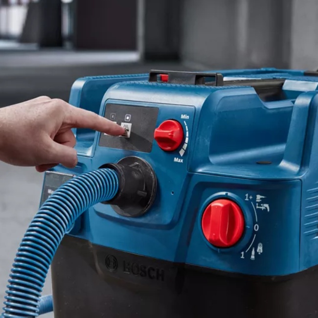 Bosch 06019M0020 GAS 400 A průmyslový vysavač na mokré/suché vysávání AFC