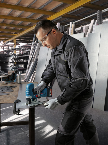 Bosch GST 185-LI aku přímočará pila 18 V bez aku 06015B2021
