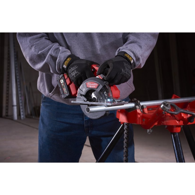 Milwaukee M18 FMCS-502X aku pila na kov 4933459193