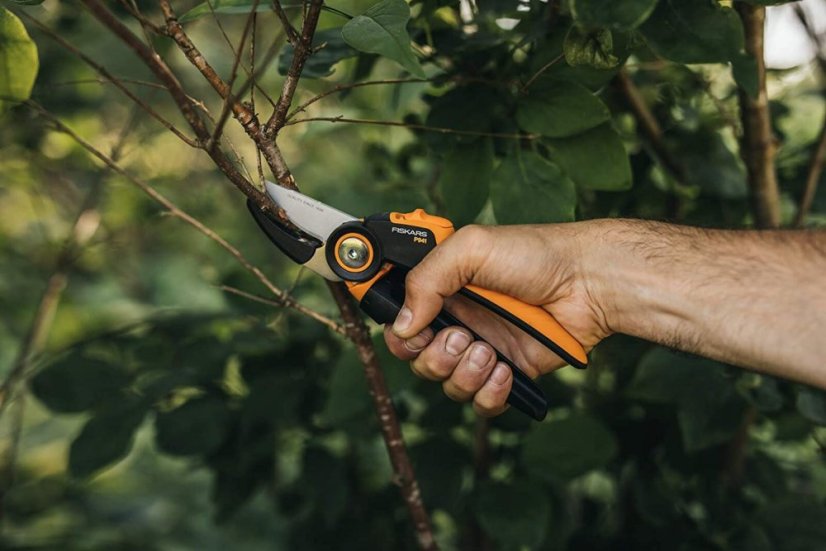 Fiskars 1057174 Nůžky zahradní L PowerGear™ X-series (P941), jednočepelové