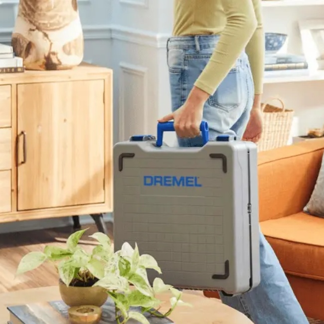 DREMEL CS12V-SC1 aku přenosná stolní kotoučová pila Blueprint 12 V 1x2Ah