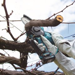 Makita UC100DWA01 aku prořezávací pila 100 mm Li-ion CXT 12V 1x2,0 Ah