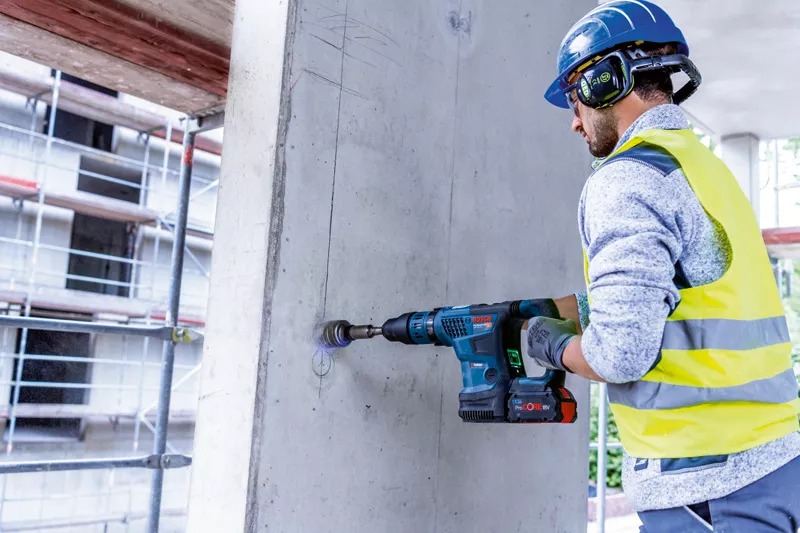 Bosch GBH 18V-36 C aku kombinované kladivo SDS-MAX 7,0J 18V bez aku 0611915021